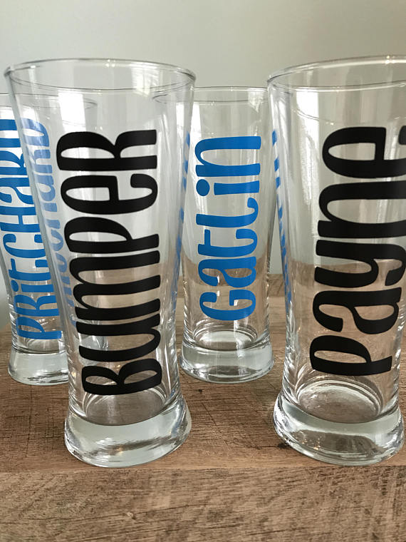 Personalized Glass Mugs are the perfect gift for your co-workers or admin team!